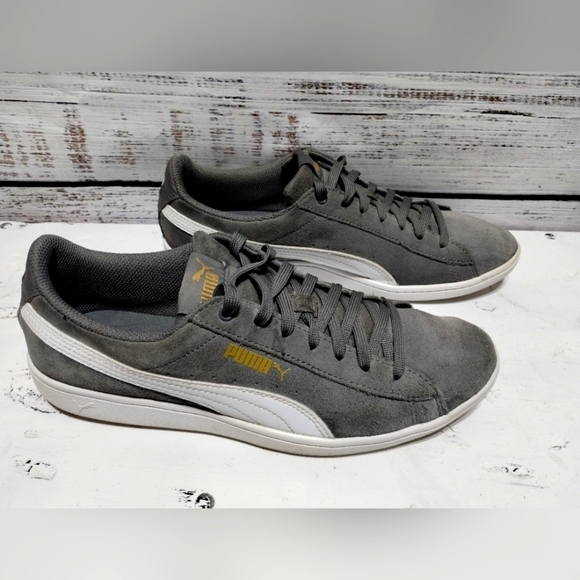 Puma Vikky Suede Sneakers Gray White – Size 10 – Low Profile Classic Court Style - Picture 5 of 7